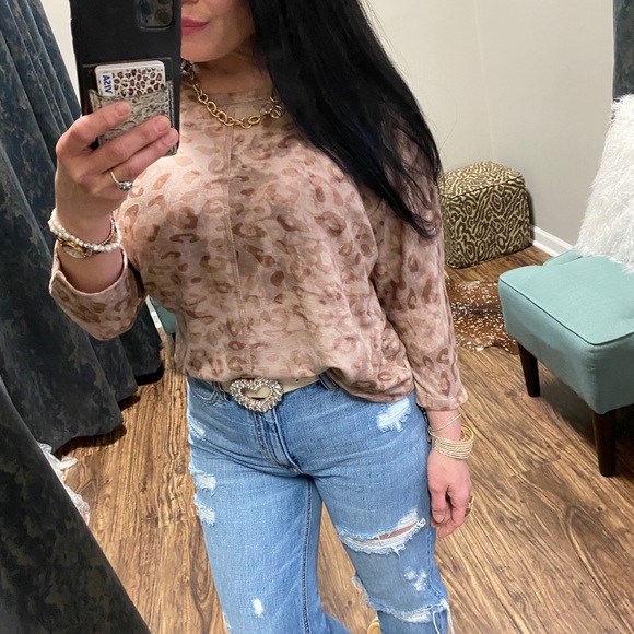 Red Rhinestone Heart Belt - Picture 12 of 15